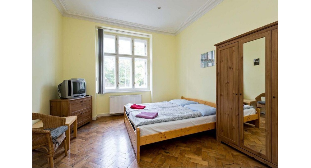 كراسوفا ابارتهوتيل براغ 